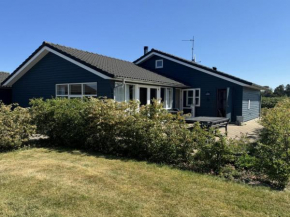 Holiday Home Lari - 600m from the sea by Interhome
